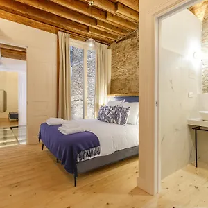Palacio Vegafuente By Caleta Homes Malaga